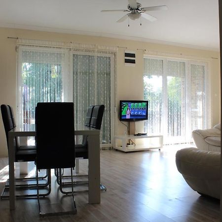 דירות שיופוק Medlin Apartman מראה חיצוני תמונה