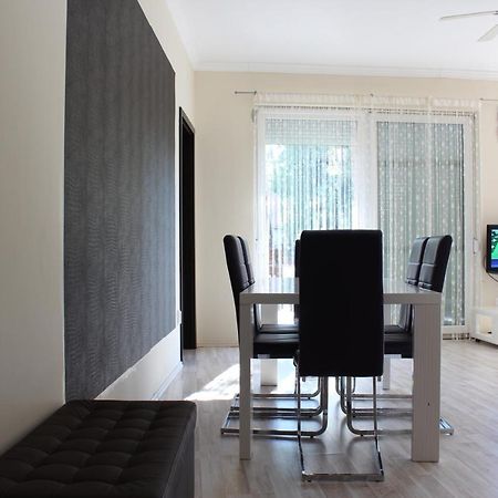 דירות שיופוק Medlin Apartman מראה חיצוני תמונה