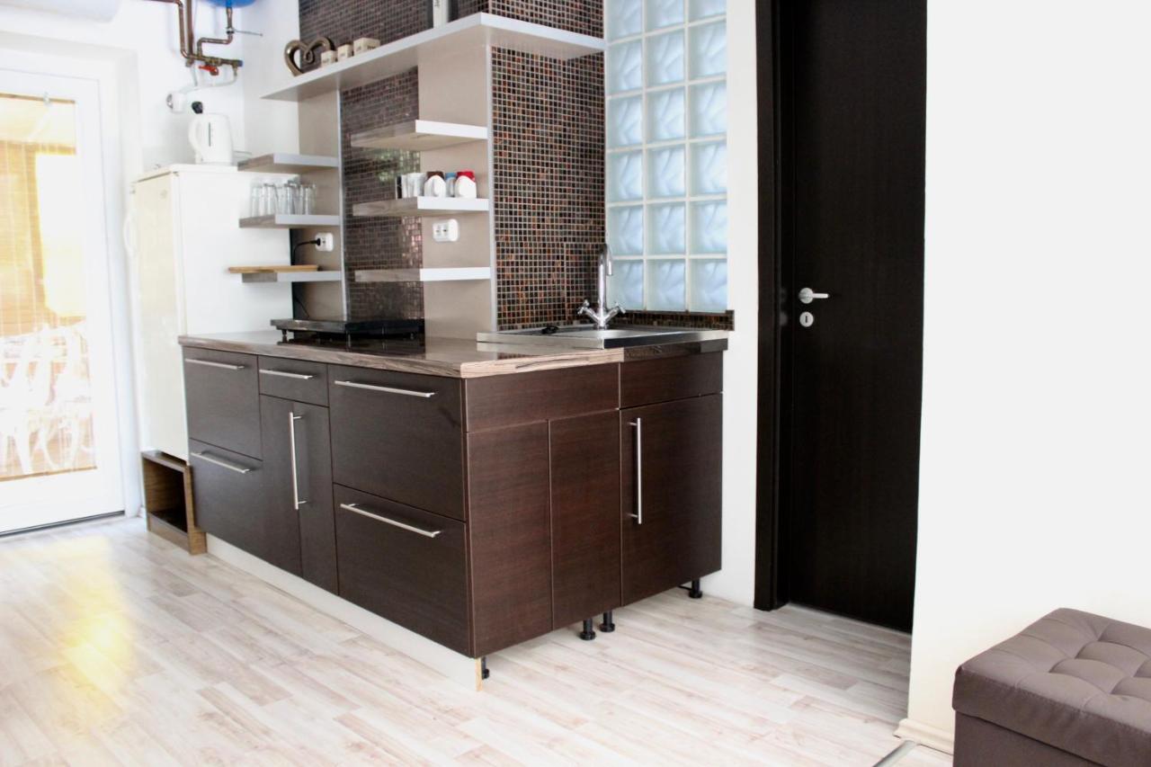 דירות שיופוק Medlin Apartman מראה חיצוני תמונה
