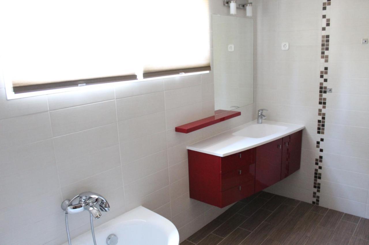 דירות שיופוק Medlin Apartman מראה חיצוני תמונה